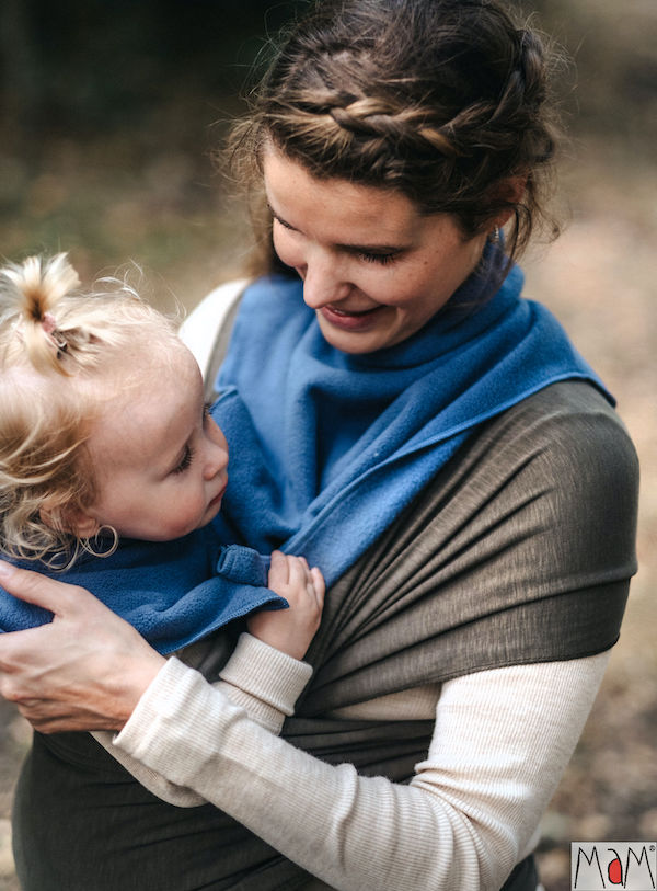 MaM dvojitý nákrčník - Red Dhalia