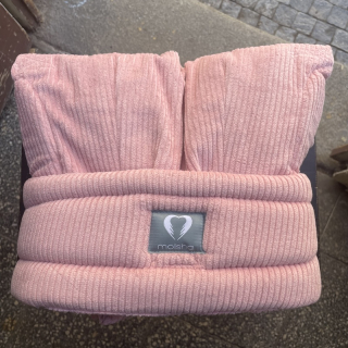 Moisha Hugo - Manšestr Baby Pink